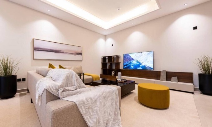 Al Wurud Apartment | Riyadh homes by RAFA Two-Bedroom Apartment with View