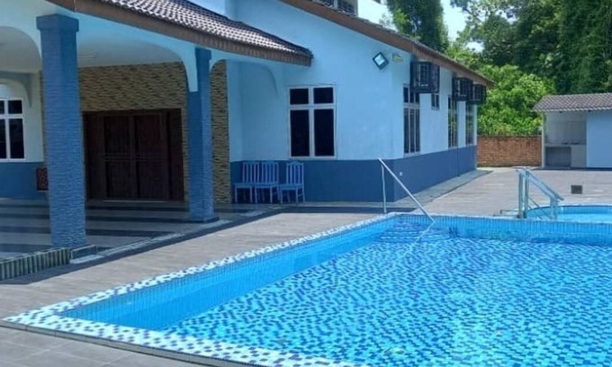 Port Dickson Villa | RKS Homestay with pool