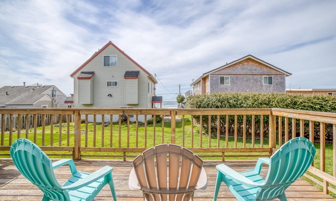 Roads End House | Roads End Single-Level with Two King Bedrooms is Updated for Ease and Comfort!