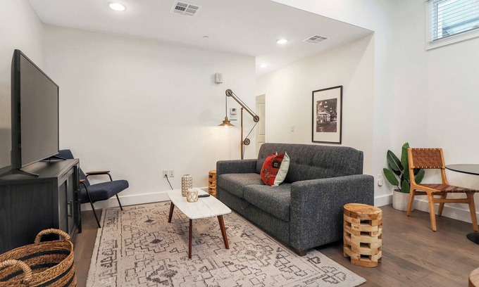 Central Business District House | Roami at Bourbon Place | 1 Block to Bourbon St.