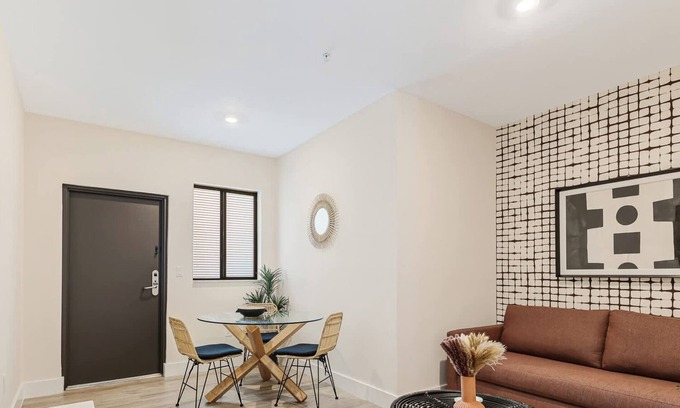 Midtown House | Roami at The Palace | 2 Bedroom | King