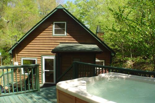 Todd House | Roaring Creek