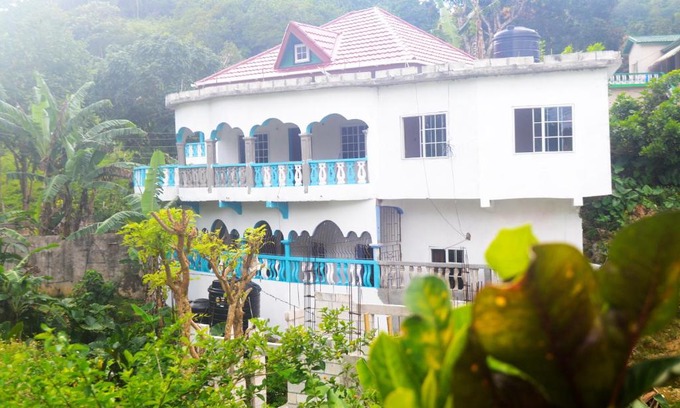 Fairy Hill House | Robin Hood Guest House