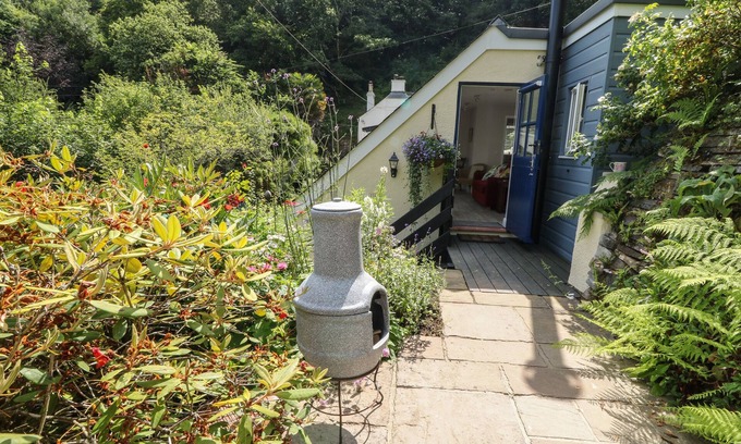 Bere Alston Cottage | ROBINS REST, pet friendly, character holiday cottage in Bere Alston