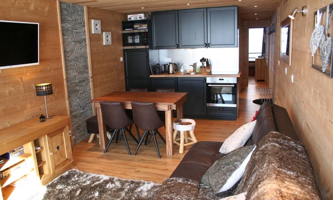 Val-Thorens Apartment | Roc de Péclet, Balcony facing south, At the foot of the slopes, 4/6 people, 2 bedrooms, separate WC