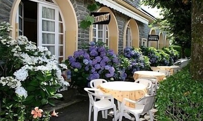 Albussac Hotel | Roche de Vic