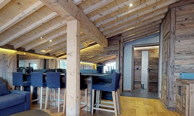 Megeve Apartment | Rochebrune Warm and modern chalet-style apartment near the village center