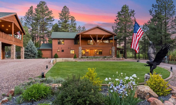 Clay Springs Cabin | Rock Creek Ranch - 5+ Acres | Hot Tub | Playground