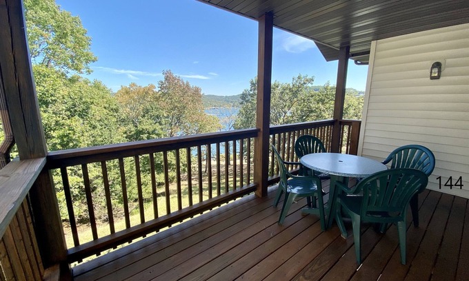 Indian Point Condo | Rock Lane 144 lakefront with resort amenities!