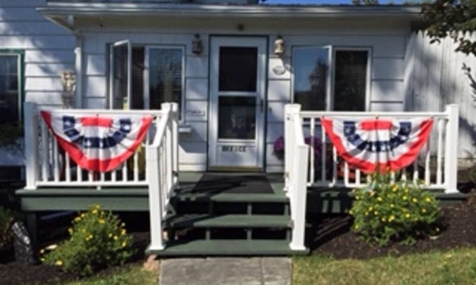Alexandria Bay Hotel | Rock Ledge Motel