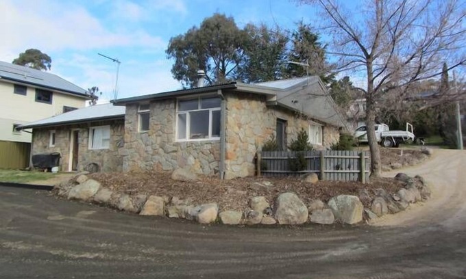 Jindabyne Apartment | Rock On Cottage Jindabyne