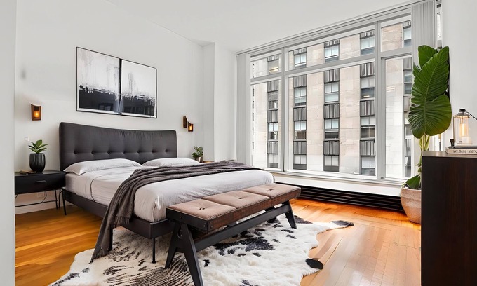 Central Park South Apartment | Rockefeller Center 1BR/1.5BA Luxury Condo