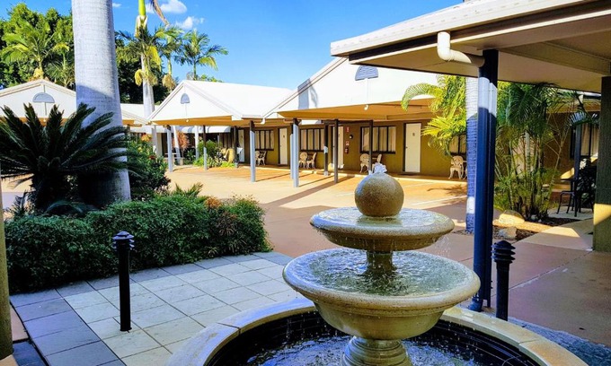 Rockhampton Hotel | Rockhampton Palms Motor Inn