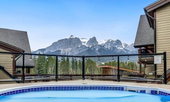 Canmore Condo | Rockies Retreat | Central Location | Scenic Views