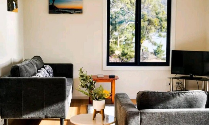 Lunawanna House | Rockpool Cottage