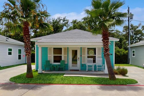 Fulton House | Rockport Rendezvous