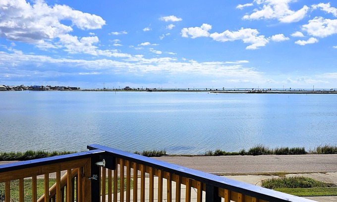Rockport Condo | ROCKPORT'S BEST VIEW AND LOCATION! - Pat's Perch - On the Water