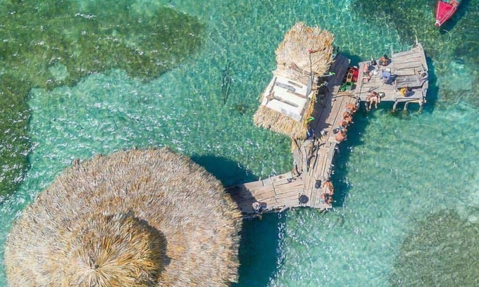 Treasure Beach Villa | Rockside 3 Bedroom Villa On The Beach