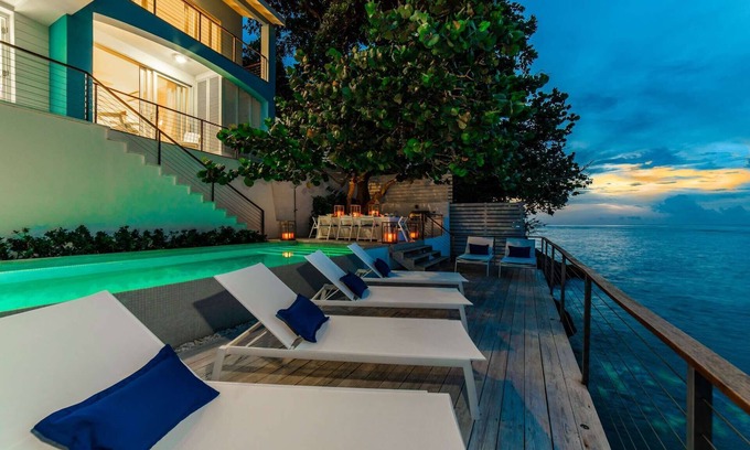 Boscobel Villa | Rocksteady Villa Luxury villa