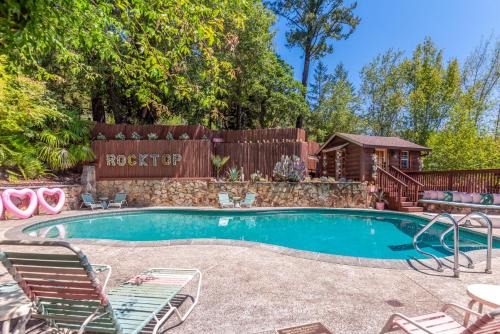 Hacienda House | Rocktop Lodge