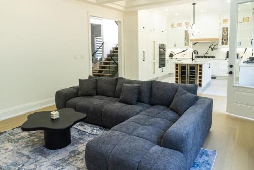 Scarborough Villa | Rockwood