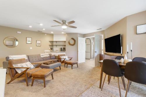 Kimberling City House | Rocky Shore Tranquility - Ozark Mountain Resort Amenities