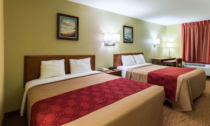 Galveston Hotel | Rodeway Inn - Galveston