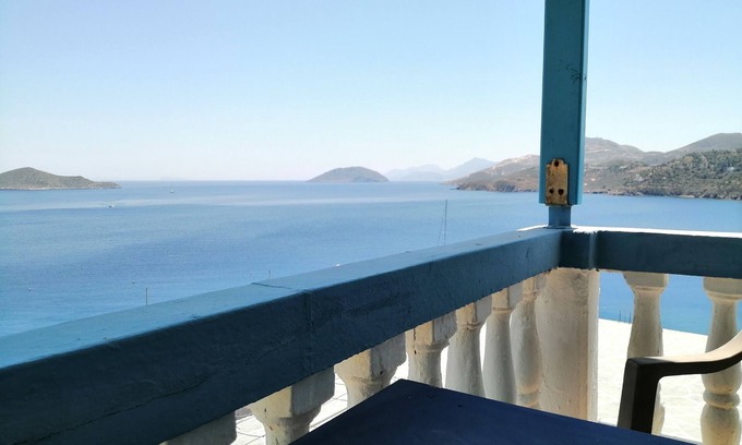 Leros Apartment | RODON PIGANOUSA STUDIO with panoramic views - 5 min away from the beach