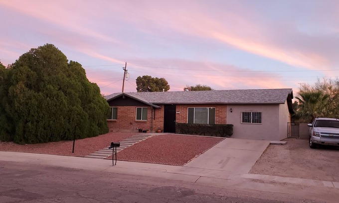 Tucson House | Rolling Hills Golf course neighborhood, 4 Bedroom, 2 bath, on Tucson's Eastside