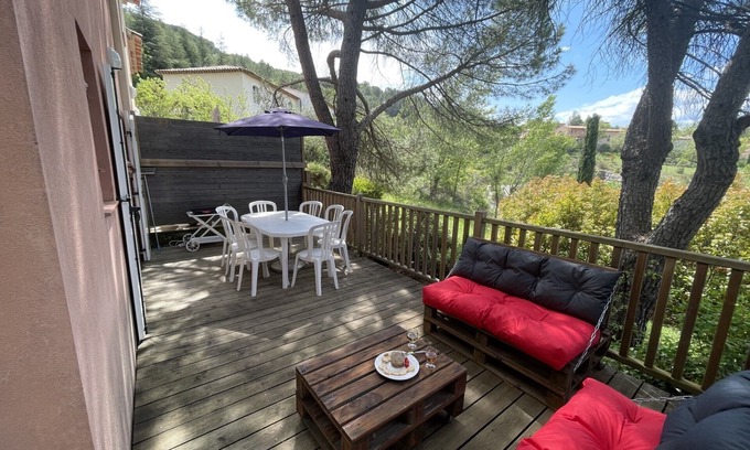 Rouret House | Romanesque House