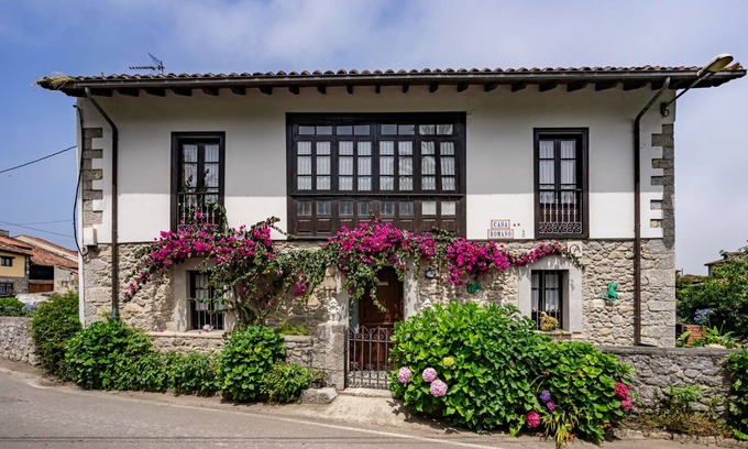 Porrua House | Romano II, Mouro, megustarural