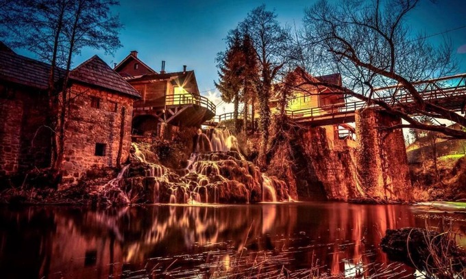 Slunj Apartment | Romantic Apt. near Waterfalls