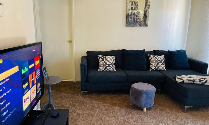 Casa Grande Apartment | Romantic Apt