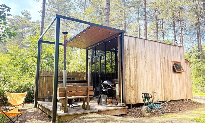 Maaseik House | Romantic cabin for 2 persons with hot tub