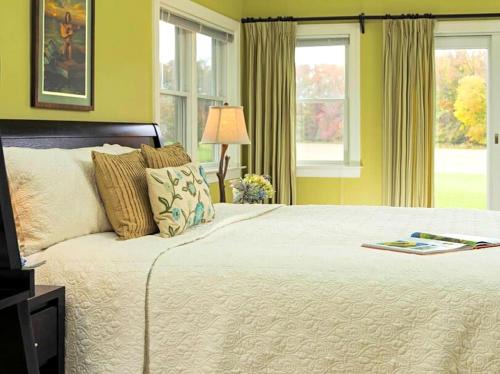 Rock Hall House | Romantic Cottage Getaway for Two in the Chesapeake Bay in Maryland