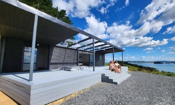 Waerenga Cabin | Romantic Countryside Cabin with Magnificent Lake Views