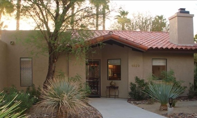 Borrego Springs Condo | Romantic Desert Getaway 1 - Spurs Hill