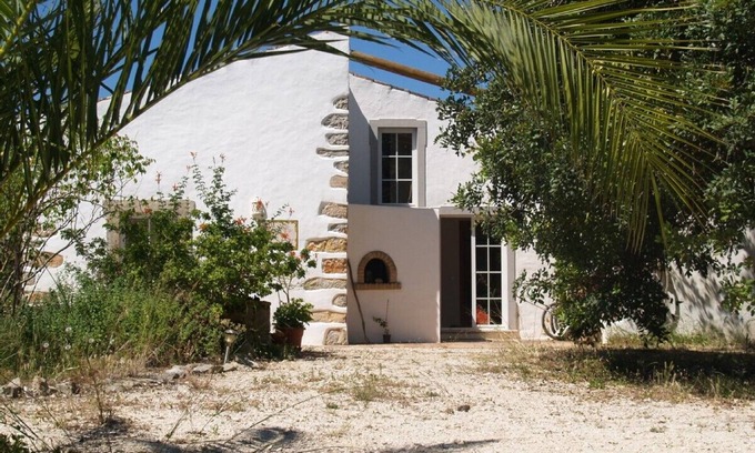 Fonte do Bispo House | Romantic farm house with great garden