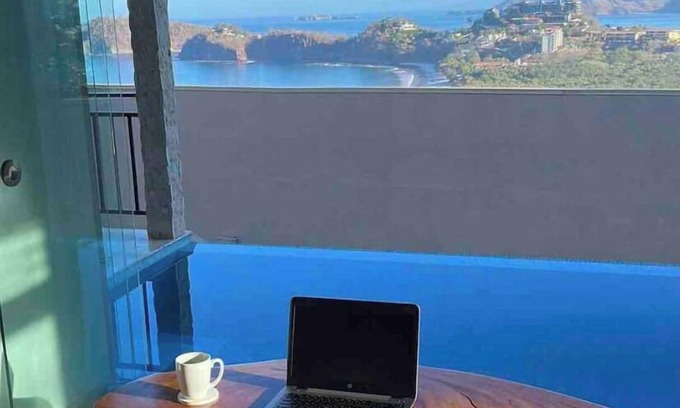 Playa Flamingo Villa | Romantic Getaway — Private Pool, Oceanview Guesthouse