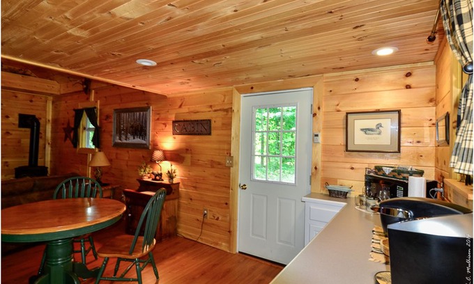 Portageville Cabin | Romantic Getaway For Two Minutes From Letchworth State Park!