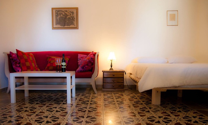 Neve Tzedek Apartment | Romantic Loft Studio Apartments in Shabazi St., Neve Tzedek