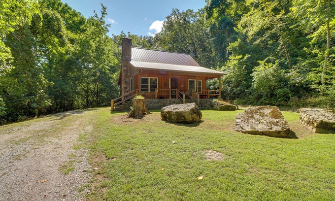 Mountain View Cabin | Romantic Mountain View Cabin Rental Near Downtown!