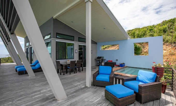 East End Cottage | Romantic, Open Air, Waterfront Retreat for 2