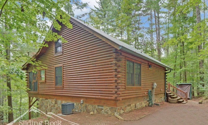 Ellijay Cabin | Romantic, rustic, private, hot tub, let friendly, ADULT ONLY
