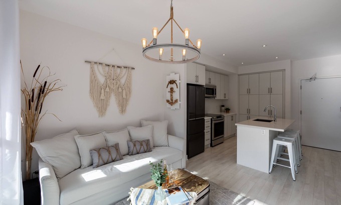 Innisfil Condo | Romantic Stay at Friday Harbour Resort on Lake Simcoe