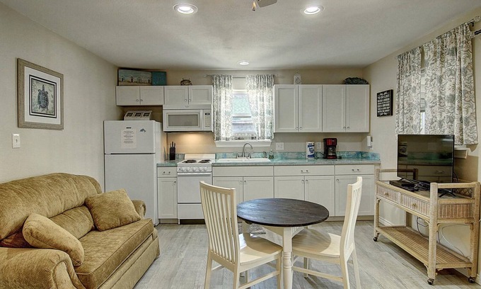 Old Town House | Romantic storybook cottage nestled in the heart of old town Port A!