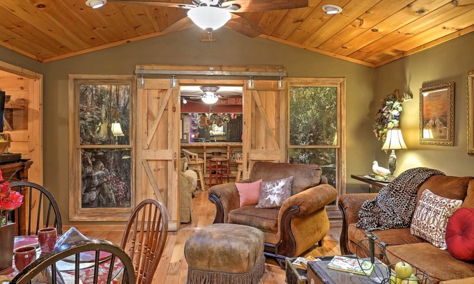 Valley Head Cottage | Romantic Tree House Cottage - Minutes to Mentone!