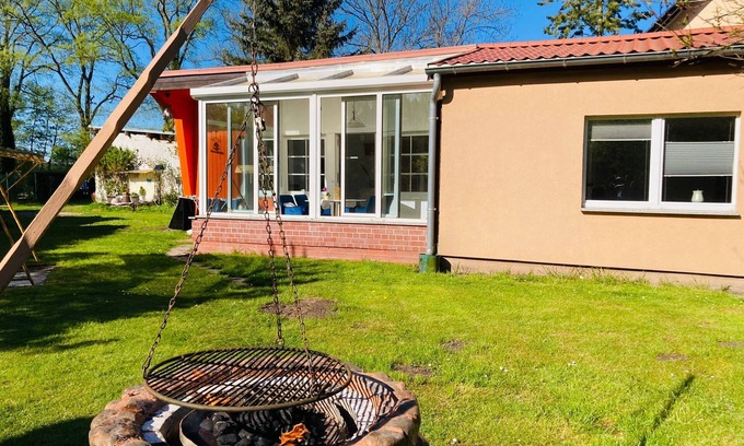 Warenthin House | Romantic vacation home directly on Lake Rheinsberg Pet-friendly