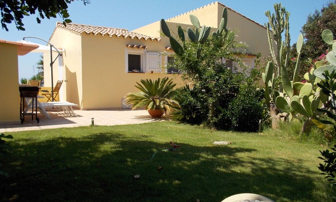 Torre dei Corsari Villa | Romantic villa for vacation in privacy. 3 min from the beach-beautiful view-garden