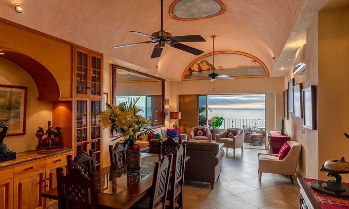 Emiliano Zapata Condo | Romantic Zone, Beachfront, Penthouse Condo